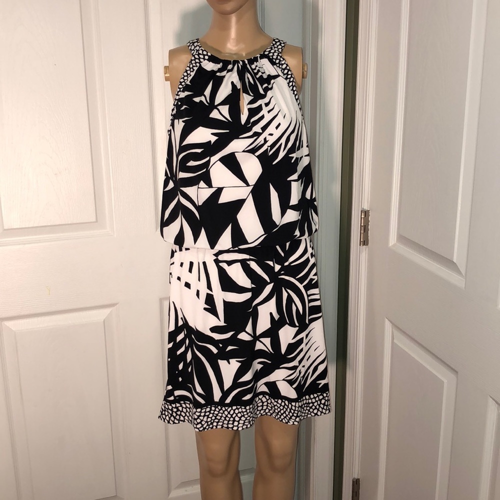 White house black market black and white dress. S